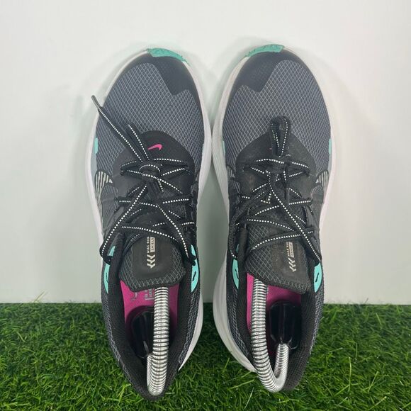 Nike Wmns Winflo 7 Shield running shoe Size 6 - Picture 5 of 8